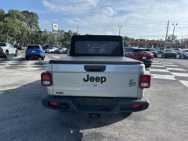 2022 Jeep Gladiator Willys