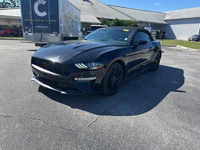 2018 Ford Mustang EcoBoost Convertible Premium's photo
