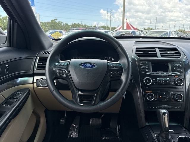 2016 Ford Explorer Base