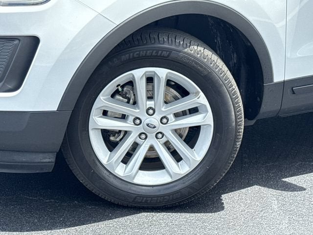 2016 Ford Explorer Base