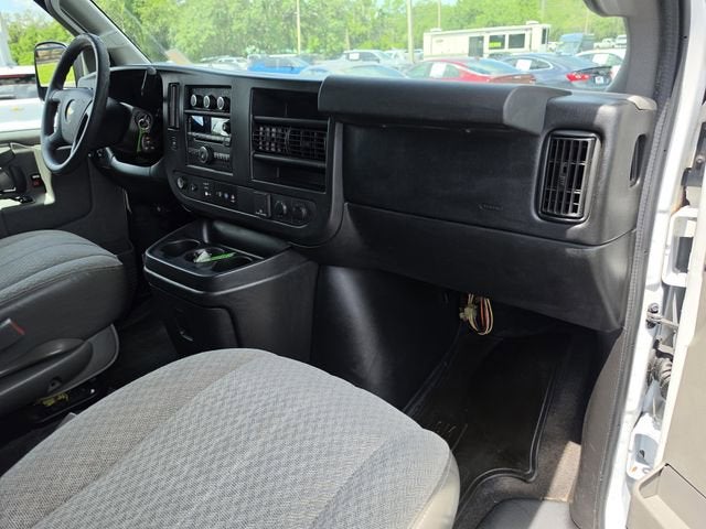2016 Chevrolet Express Passenger 3500 LT