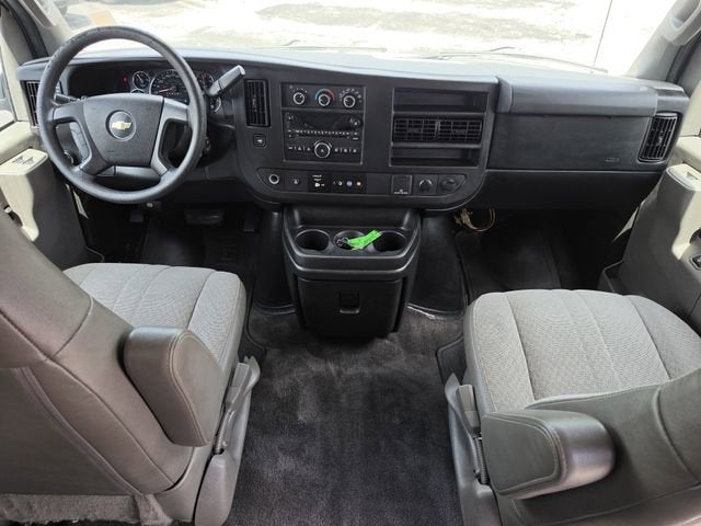 2016 Chevrolet Express Passenger 3500 LT