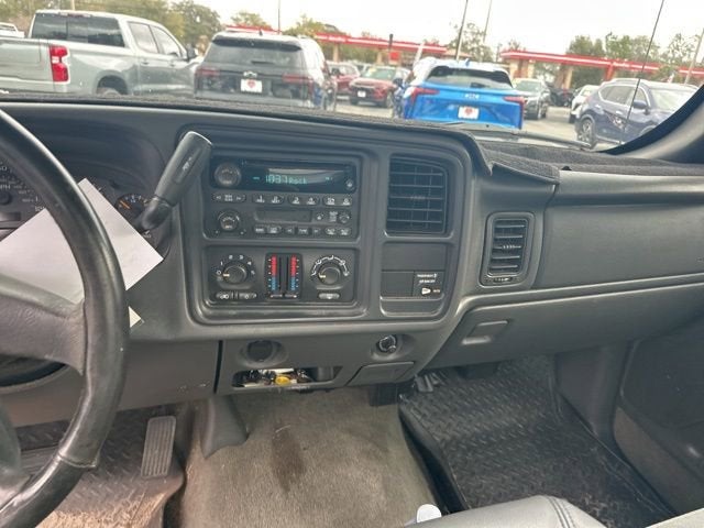 2004 Chevrolet Silverado 1500 LS