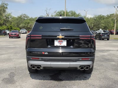 2024 Chevrolet Traverse LT