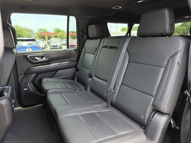 2023 Chevrolet Suburban LT