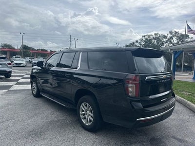 2023 Chevrolet Suburban LT
