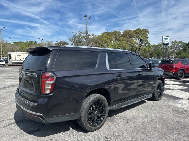 2022 Chevrolet Suburban LT