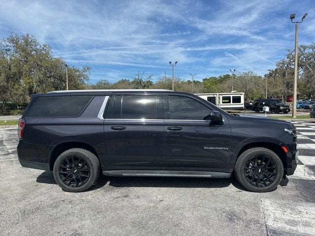 2022 Chevrolet Suburban LT