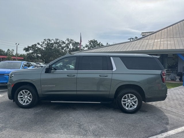 2023 Chevrolet Suburban LT