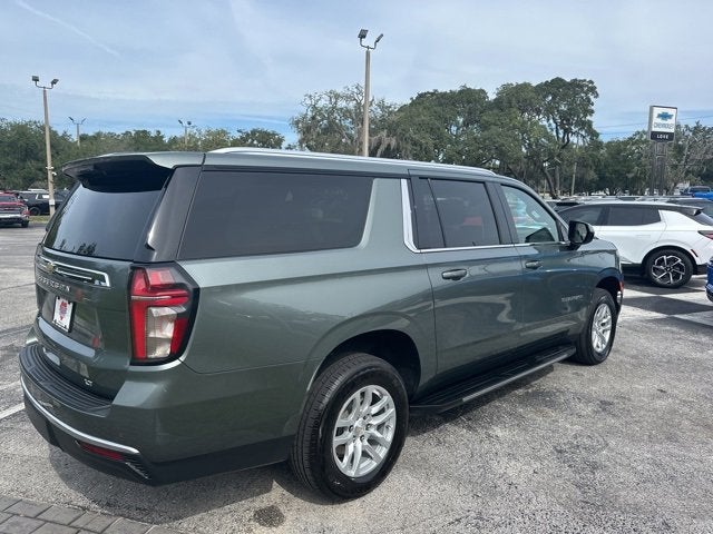2023 Chevrolet Suburban LT