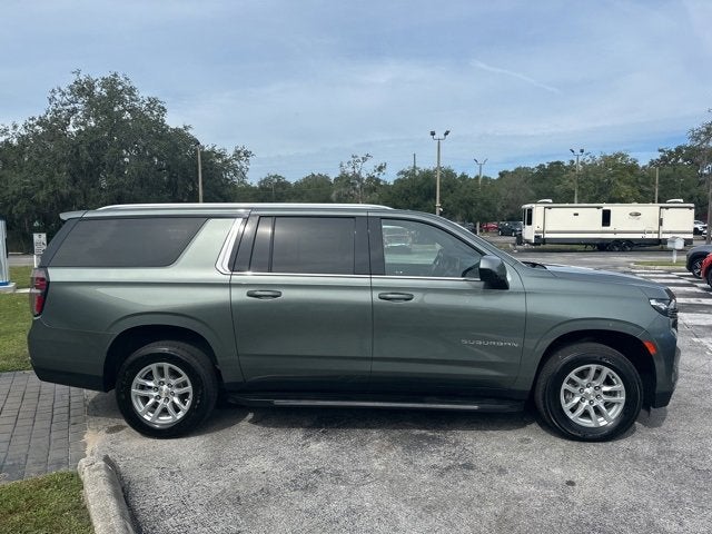 2023 Chevrolet Suburban LT