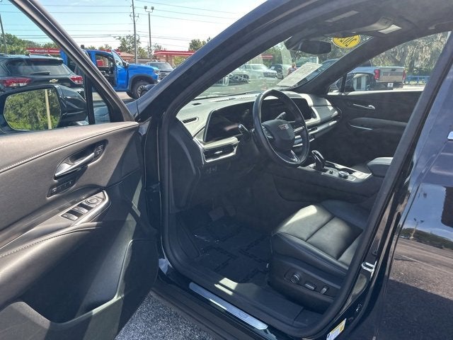 2024 Cadillac XT4 Premium Luxury