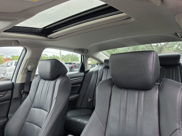 2022 Honda Accord Hybrid Touring