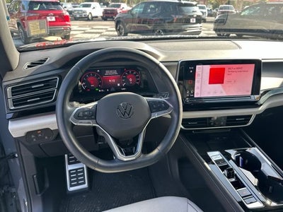 2024 Volkswagen Atlas Cross Sport 2.0T SEL Premium R-Line