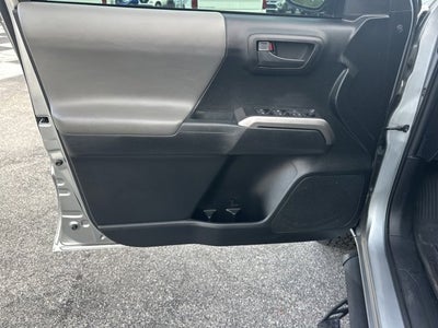 2022 Toyota Tacoma 4WD SR5