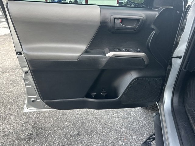 2022 Toyota Tacoma 4WD SR5