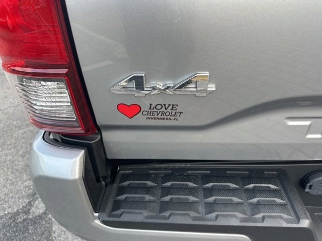 2022 Toyota Tacoma 4WD SR5