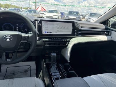 2025 Toyota Camry LE