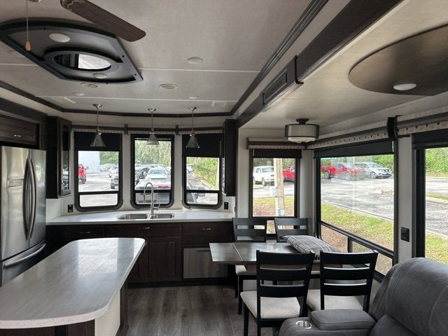 2020 CEDAR CREEK CRT40CFK2 Base