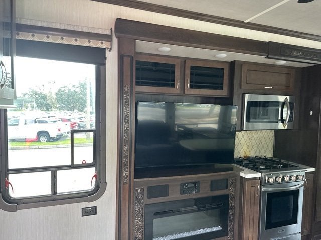 2020 CEDAR CREEK CRT40CFK2 Base