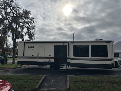 2020 CEDAR CREEK CRT40CFK2 Base