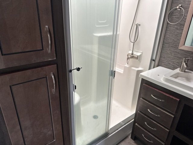 2020 CEDAR CREEK CRT40CFK2 Base