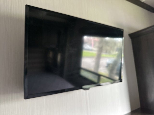 2020 CEDAR CREEK CRT40CFK2 Base