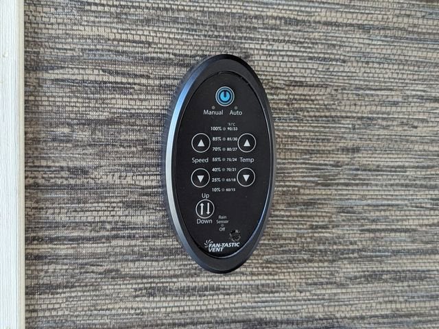 2020 CEDAR CREEK CRT40CFK2 Base