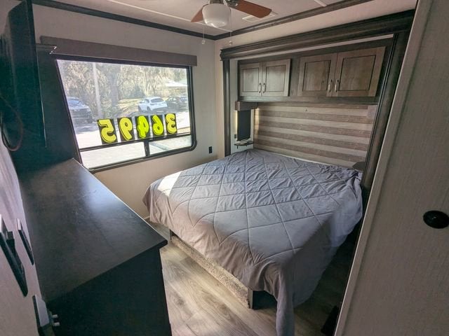 2020 CEDAR CREEK CRT40CFK2 Base