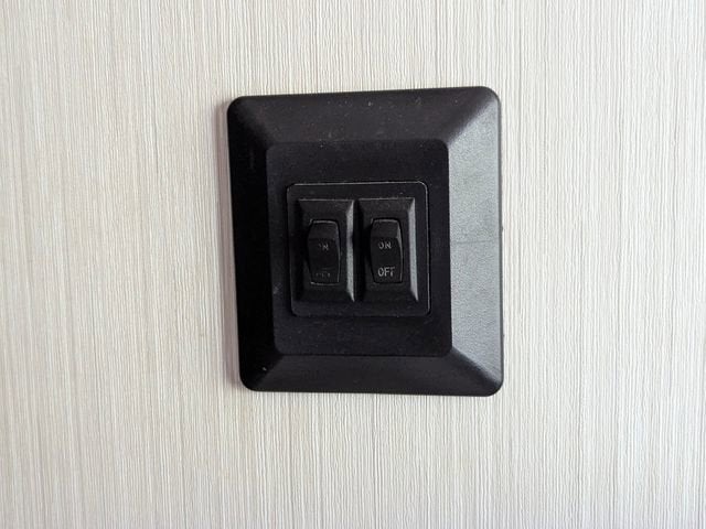 2020 CEDAR CREEK CRT40CFK2 Base