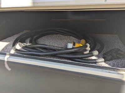 2020 CEDAR CREEK CRT40CFK2 Base