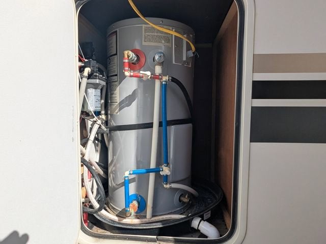 2020 CEDAR CREEK CRT40CFK2 Base