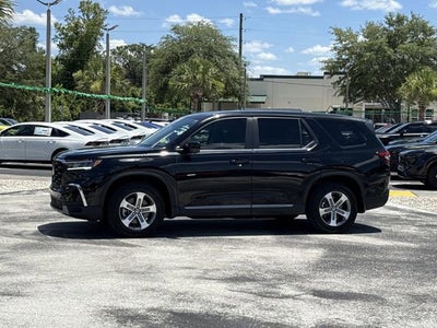 2023 Honda Pilot EX-L 8 Passenger