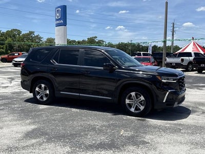 2023 Honda Pilot EX-L 8 Passenger