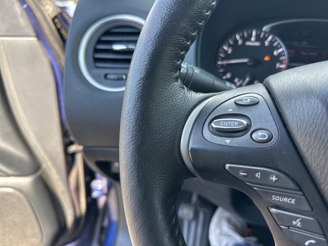 2020 Nissan Pathfinder SL