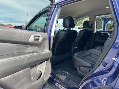 2020 Nissan Pathfinder SL