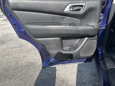 2020 Nissan Pathfinder SL