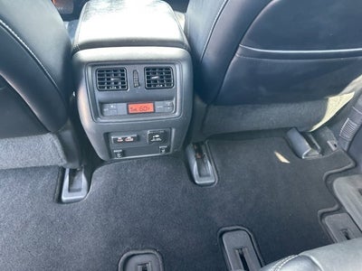 2020 Nissan Pathfinder SL