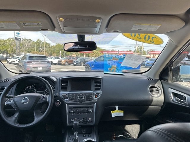 2020 Nissan Pathfinder SL