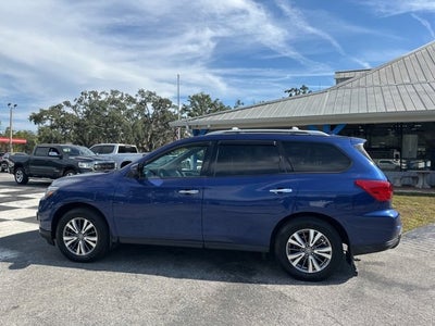 2020 Nissan Pathfinder SL