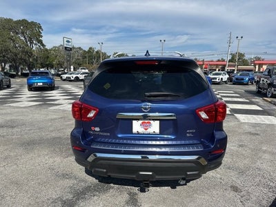 2020 Nissan Pathfinder SL