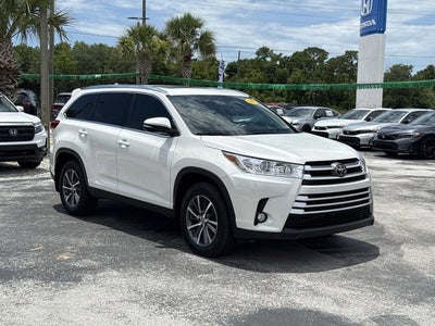 2019 Toyota Highlander SE