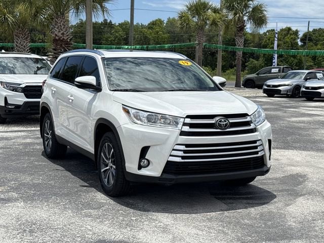 2019 Toyota Highlander SE