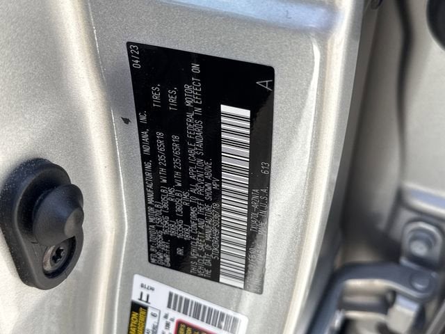 2023 Toyota Highlander L