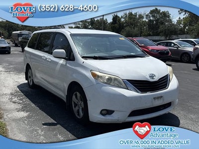 2014 Toyota Sienna LE AAS