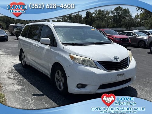 2014 Toyota Sienna LE AAS