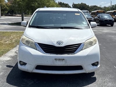 2014 Toyota Sienna LE AAS