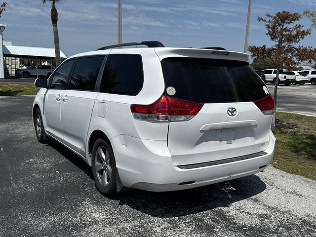 2014 Toyota Sienna LE AAS