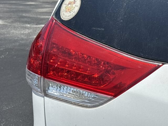 2014 Toyota Sienna LE AAS