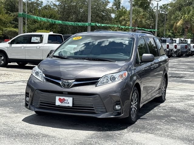 2020 Toyota Sienna XLE Auto Access Seat